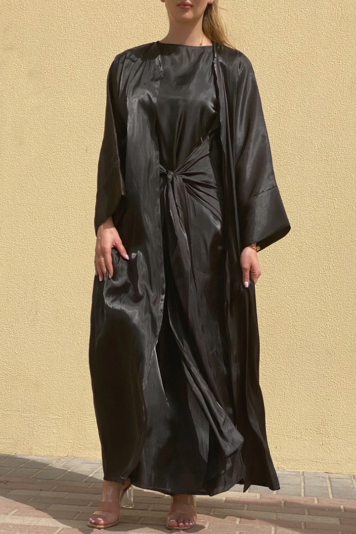 What is Modest Fashion? Discover How It Differs from Other Fashion Styles | MOiSTREET Moistreet What is Modest Fashion? Discover How It Differs from Other Fashion Styles | MOiSTREET Moistreet
