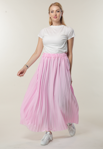 How To Style Your Pleated Skirts