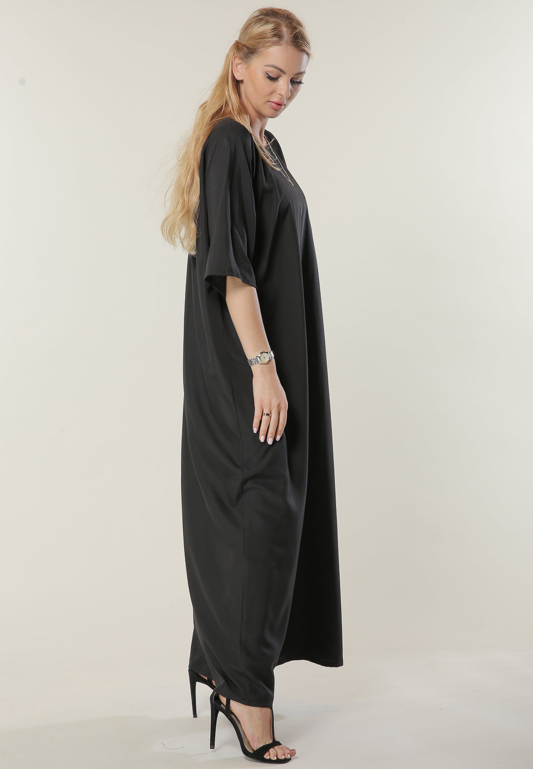 MOiSTREET Solid Black Under Abaya (6701413826744)
