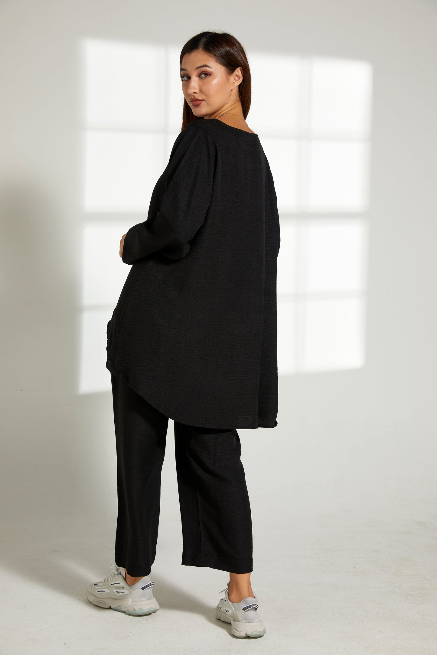 MOiSTREET Black CEY Mélange Fabric With Top And Pants (7821279428835)