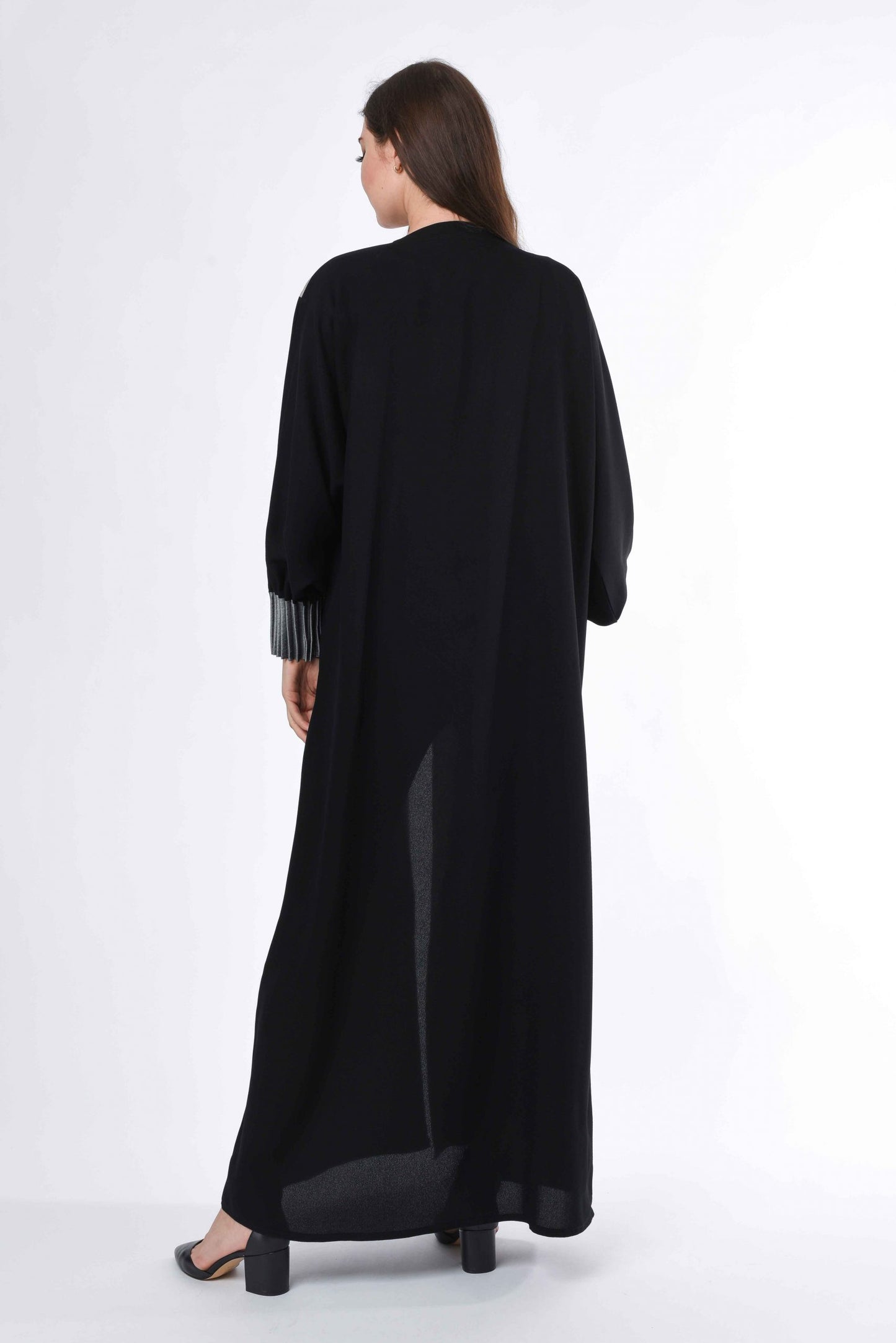MOiSTREET Black Abaya with Contrast Panels and Pleated Sleeves (6701405929656)