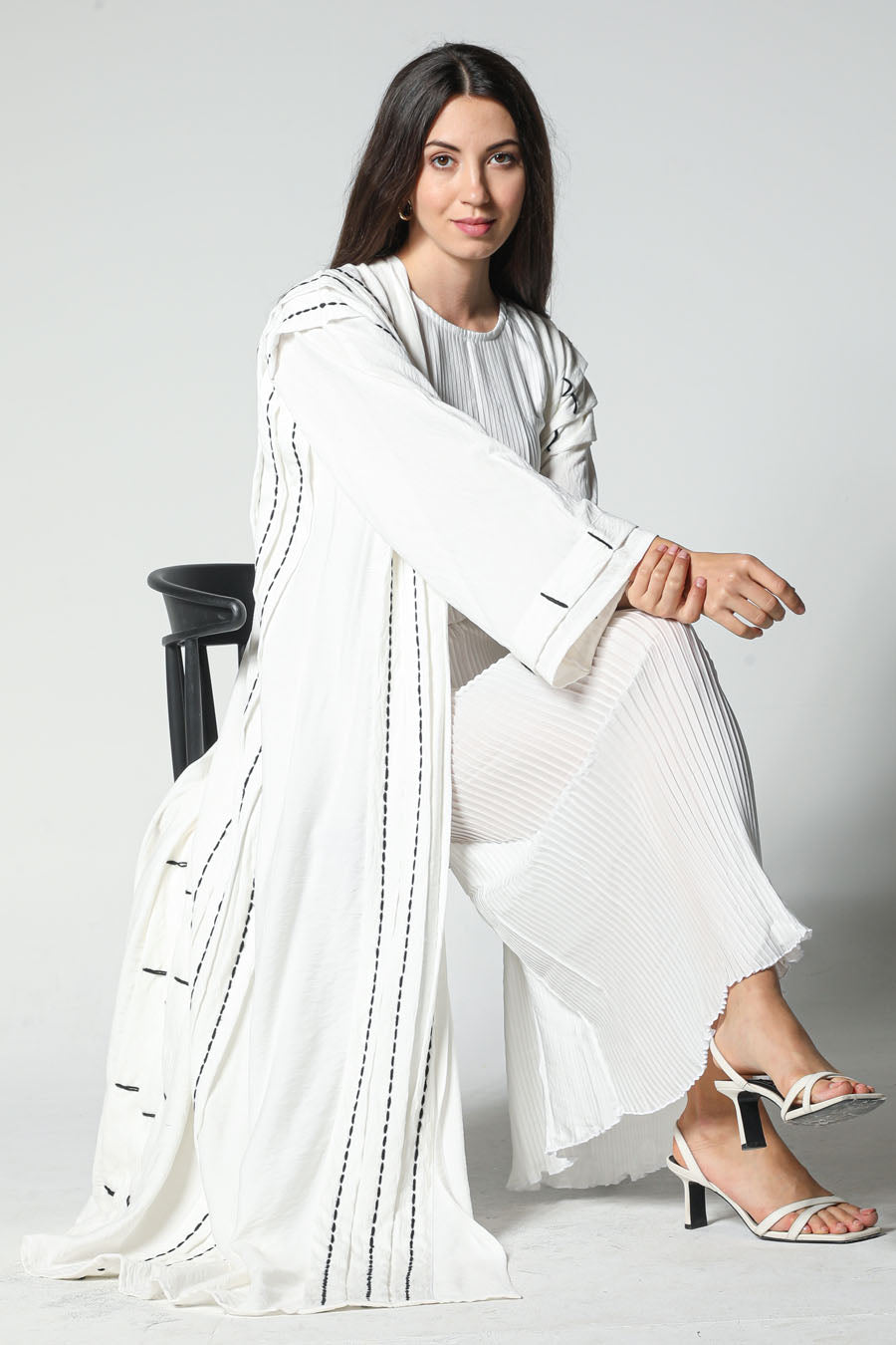 MOiSTREET Linen Abaya with Black Thread Work (7542280749283)