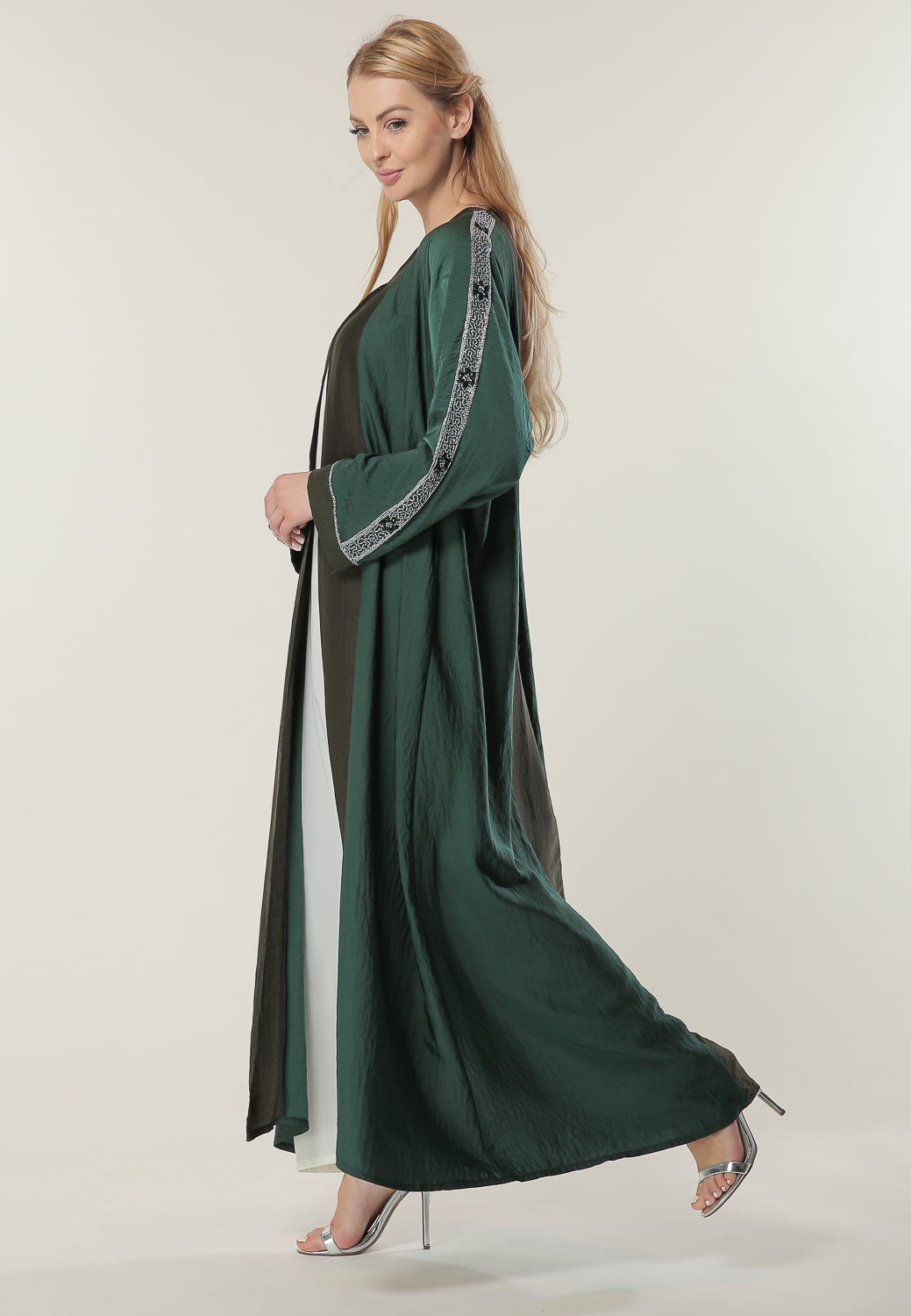 MOiSTREET Green Colorblock Abaya with Handwork (6701412450488)