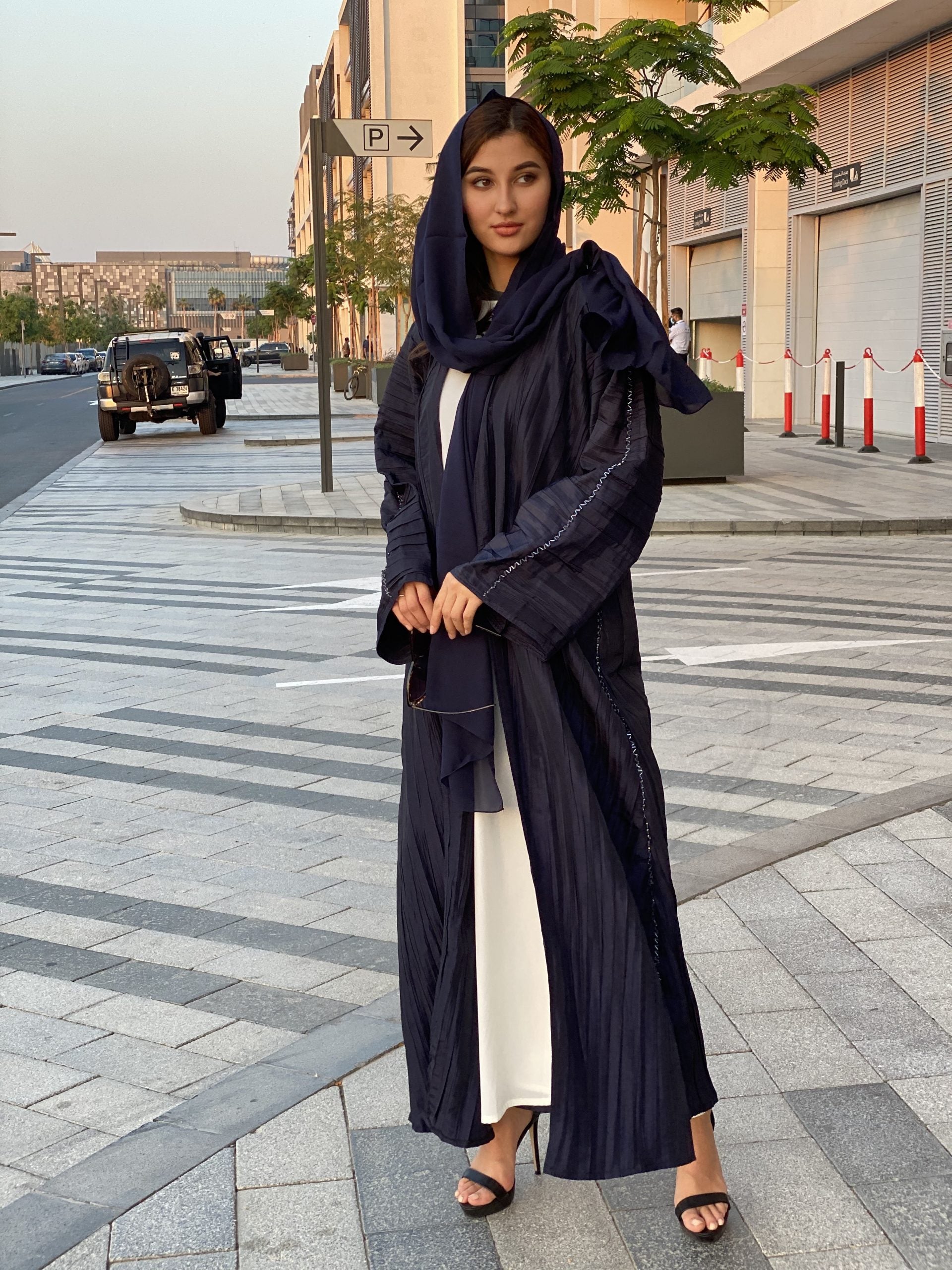 MOiSTREET Navy Pleated Abaya (6701415661752)