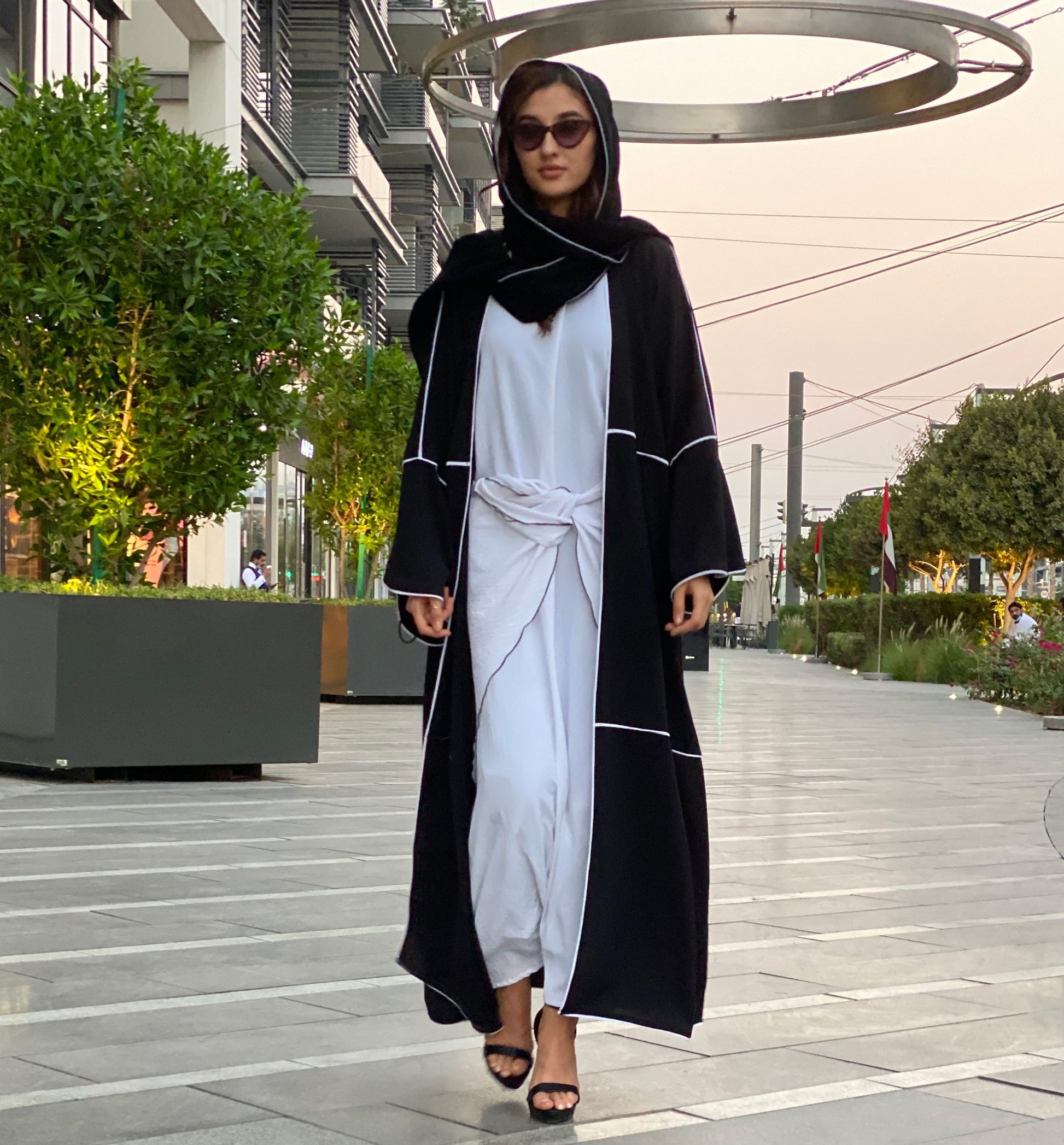 MOiSTREET Black Abaya Set with Inner & Belt (6701415596216)