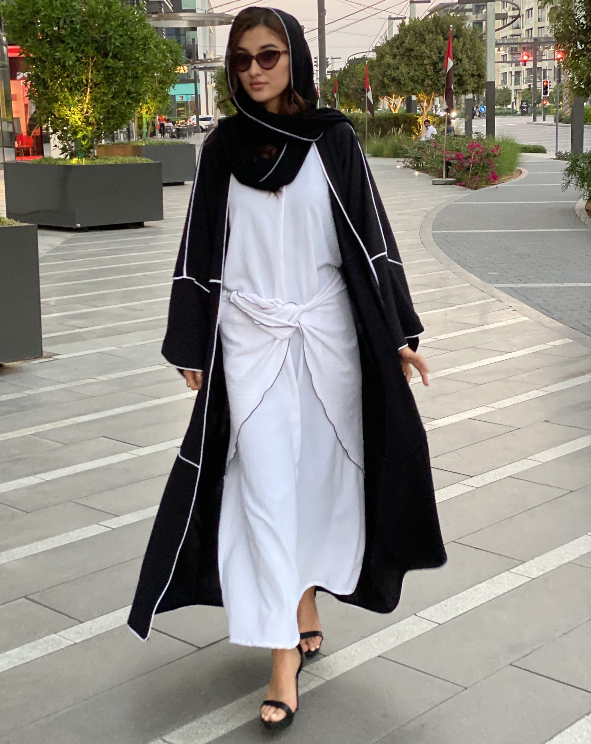 MOiSTREET Black Abaya Set with Inner & Belt (6701415596216)