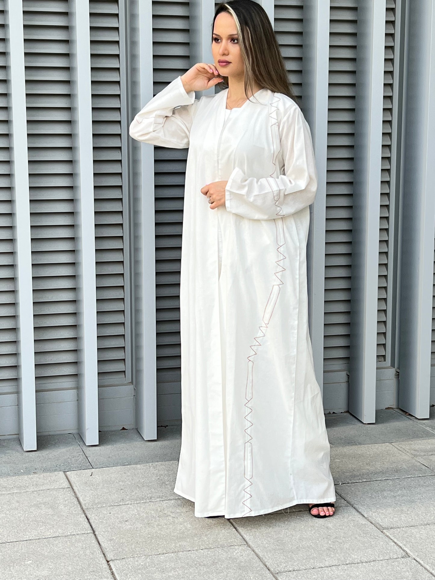 MOiSTREET White Linen Abaya (7634662260963)