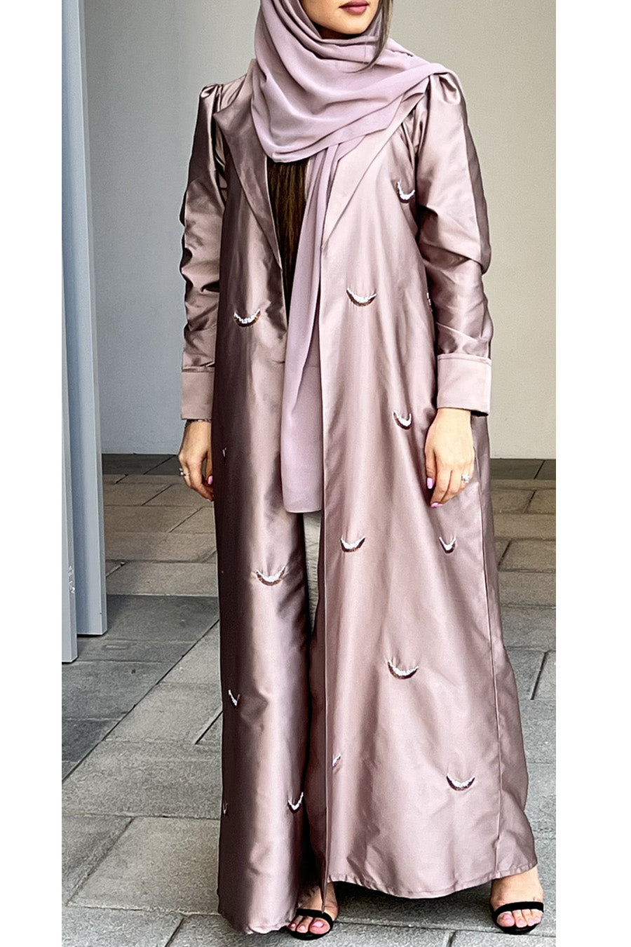 MOiSTREET Pink Victoria Satin Embroidered Abaya (7633727652067)