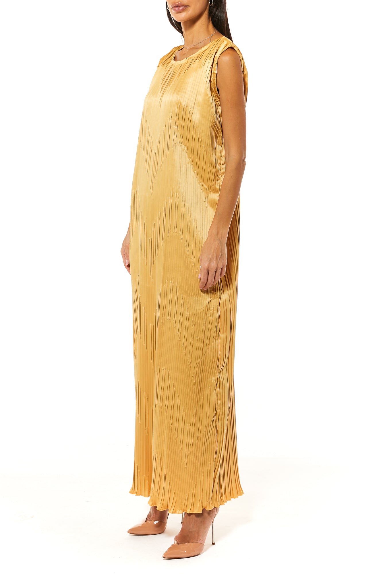 Golden Sand Under Dress (7475100451043) تحت عباية دهبية