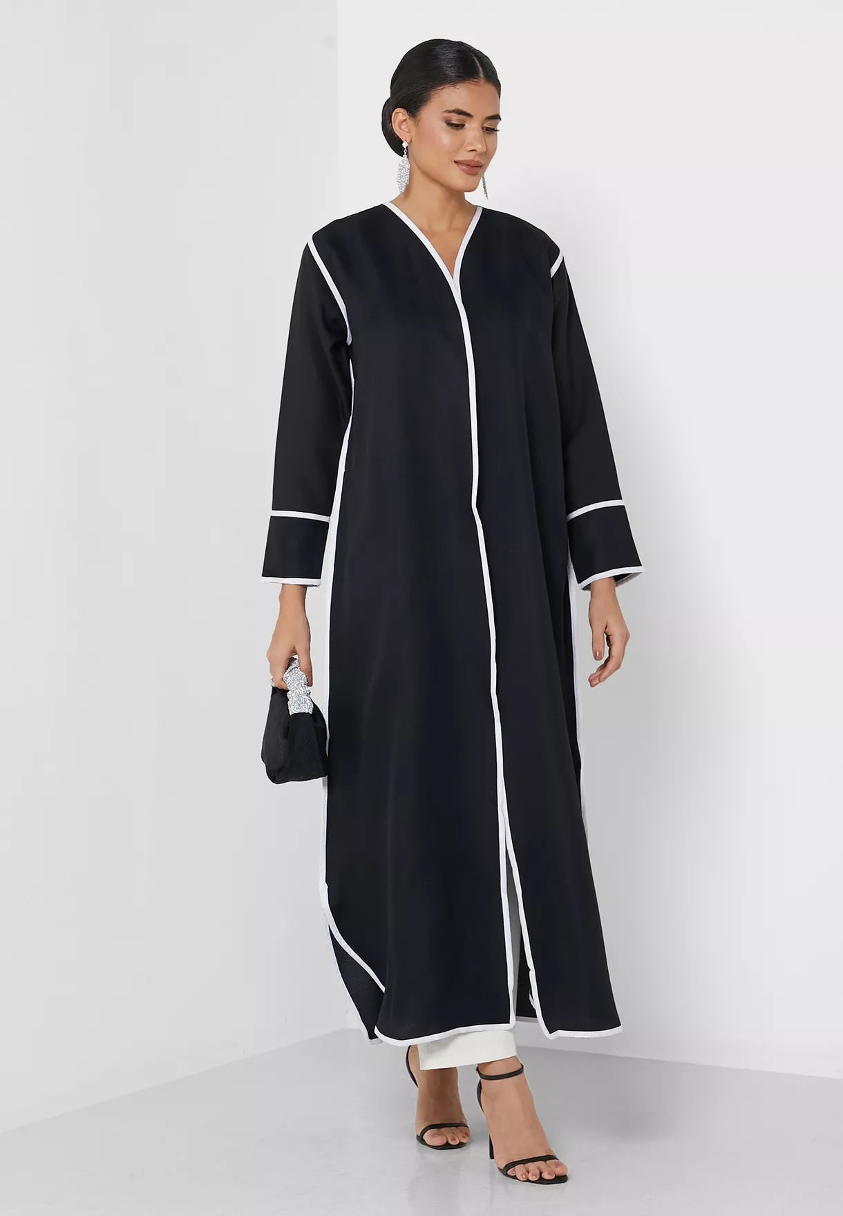 Copy of MOiSTREET Classic Black Abaya (7922903220451)