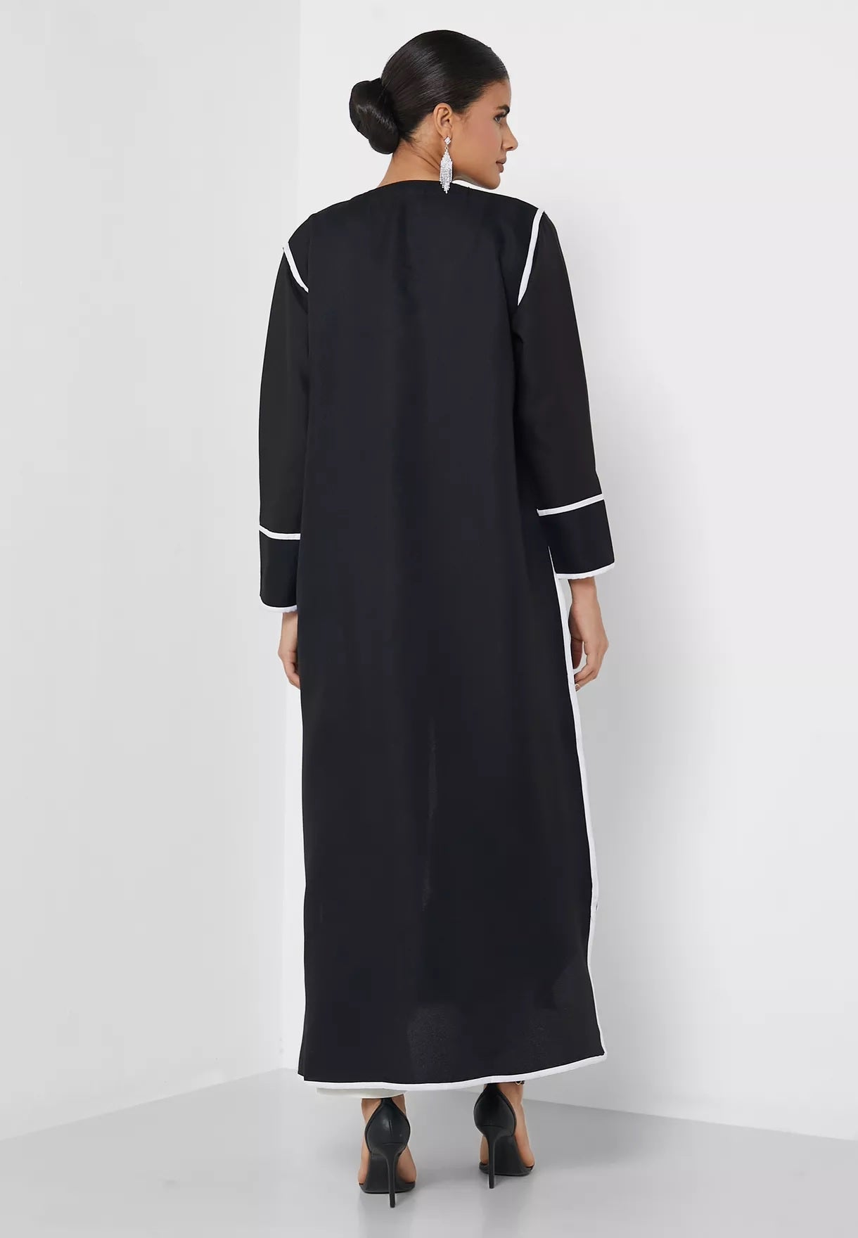 Copy of MOiSTREET Classic Black Abaya (7922903220451)