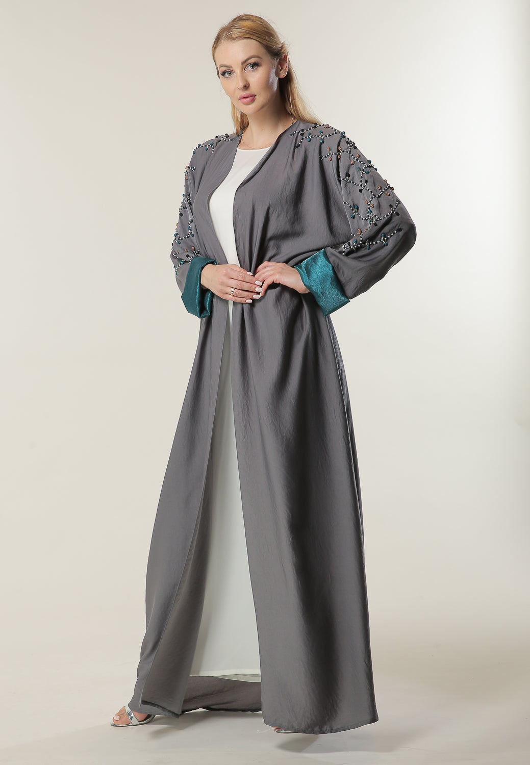 MOiSTREET Hand Embroidery Grey Abaya (6701412876472)