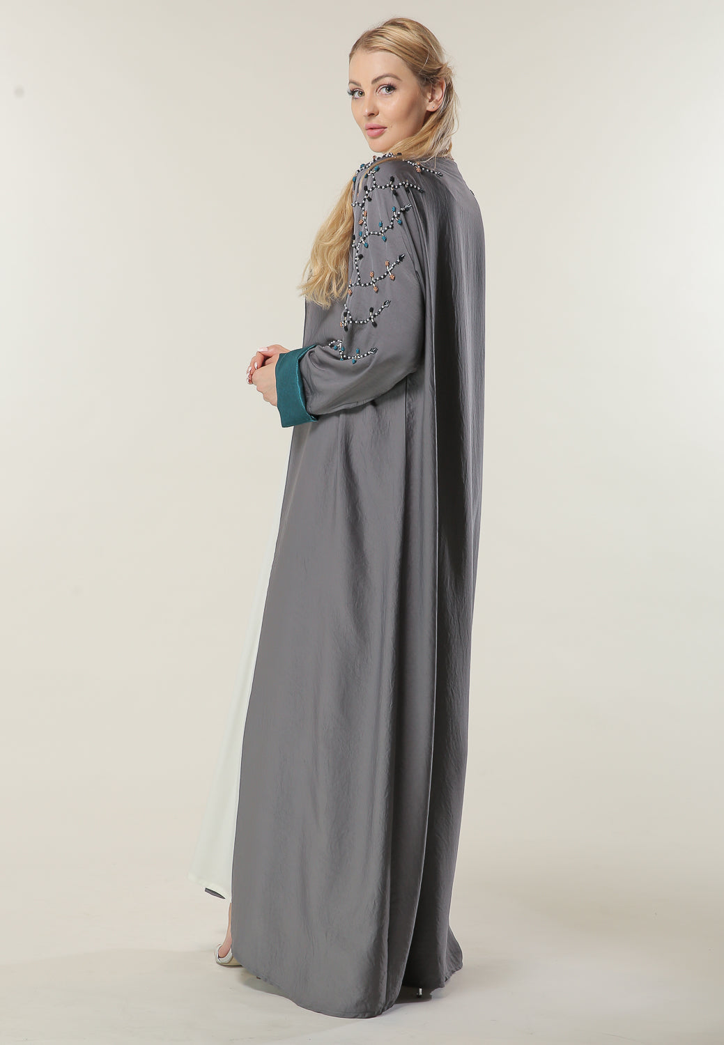 MOiSTREET Hand Embroidery Grey Abaya (6701412876472)