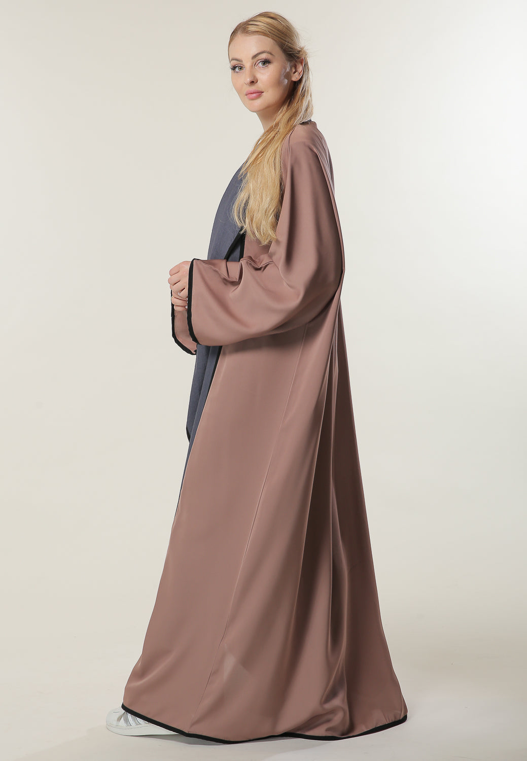 MOiSTREET Casual Colorblock  Abaya (6701415465144)