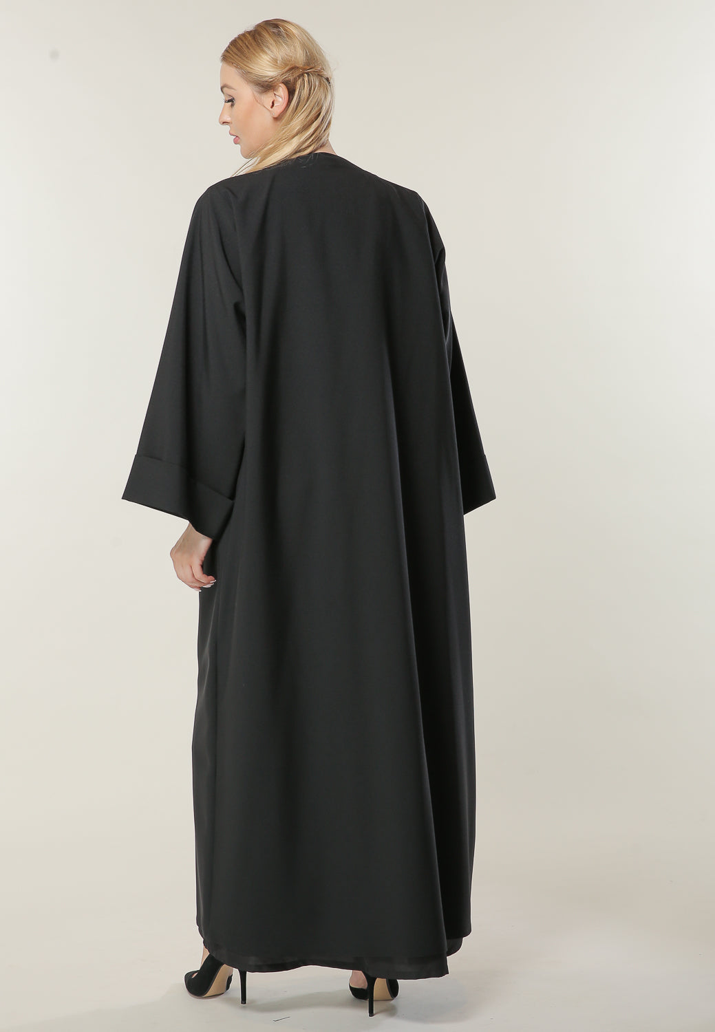 MOiSTREET Colorblock Casual Abaya with Button Detailing (6701410943160)