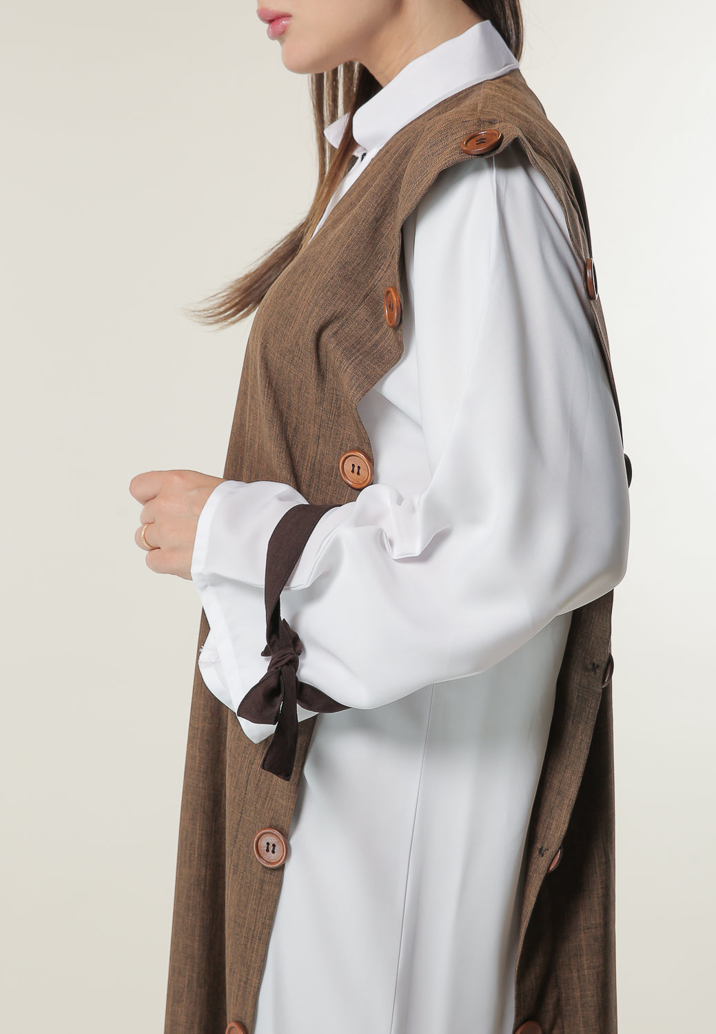 MOiSTREET White Abaya with Brown Panels and Buttons Detailing (6701409370296)