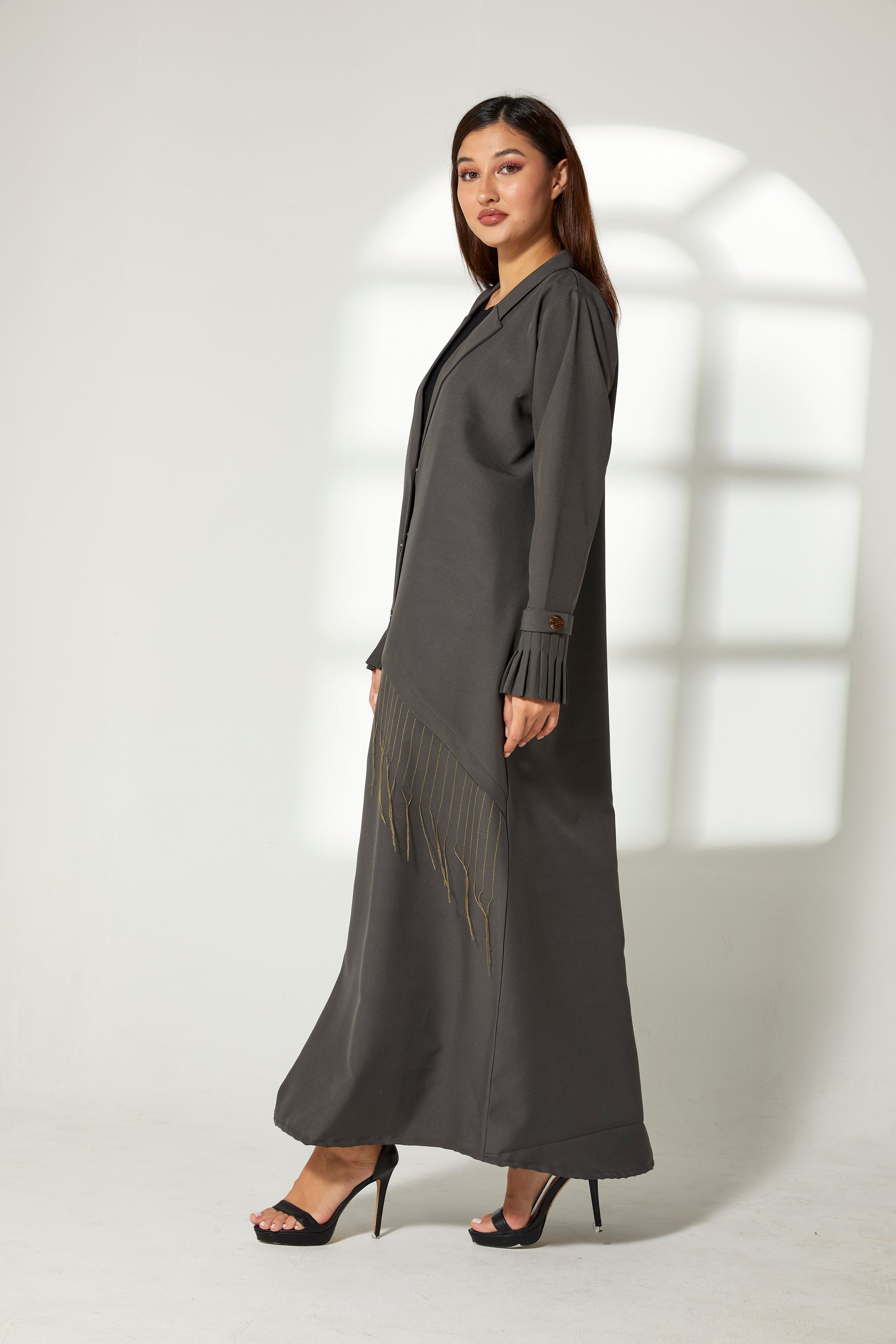 MOiSTREET Grey Phua  Abaya (7822533460195)