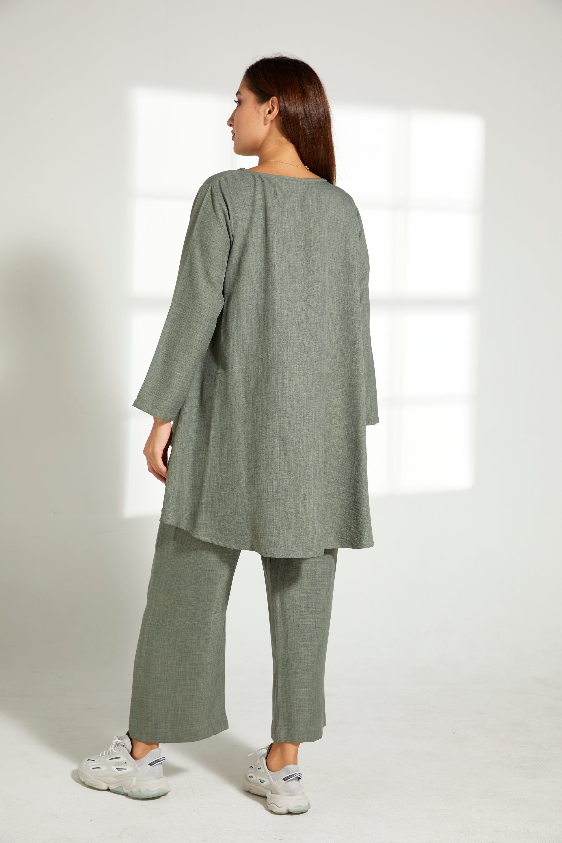 MOiSTREET Green CEY Mélange Fabric With  Top And Pant (7821316489443)