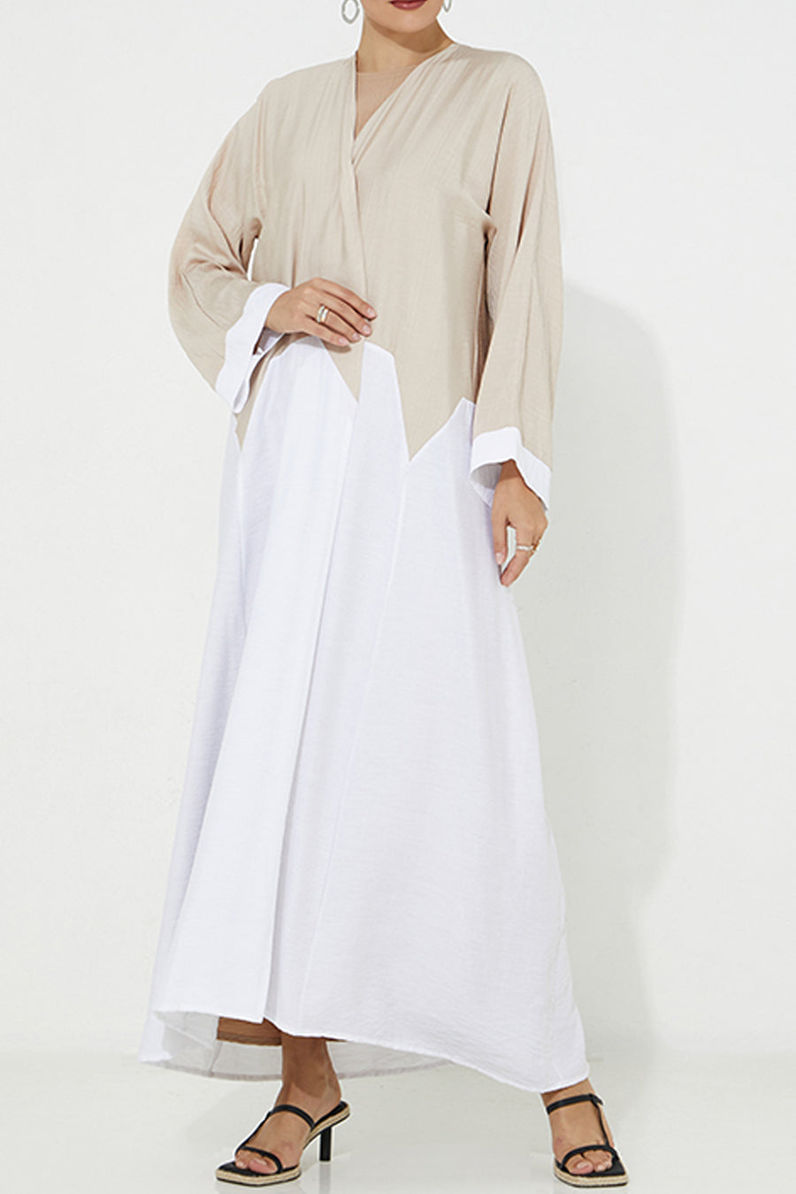 MOiSTREET  Beige And White Color block Abaya (7665541447907) عباية بيضاء